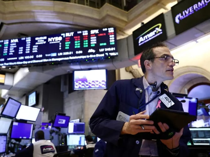 U.S. GDP Slips into the Red as Tariff Fears Bite